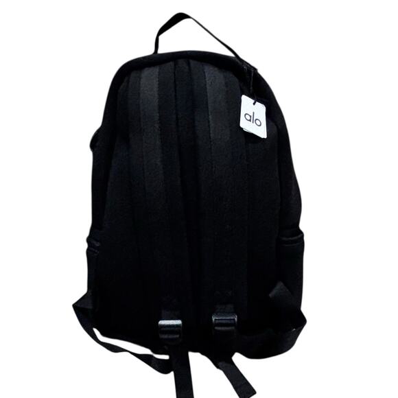 Alo Yoga Stow Backpack Black With Detachable Pouch NWT - Picture 2 of 6